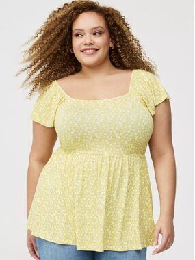 Torrid Super Soft Babydoll Baby Breath Floral Yellow Womens 2 Summer Spring NWT